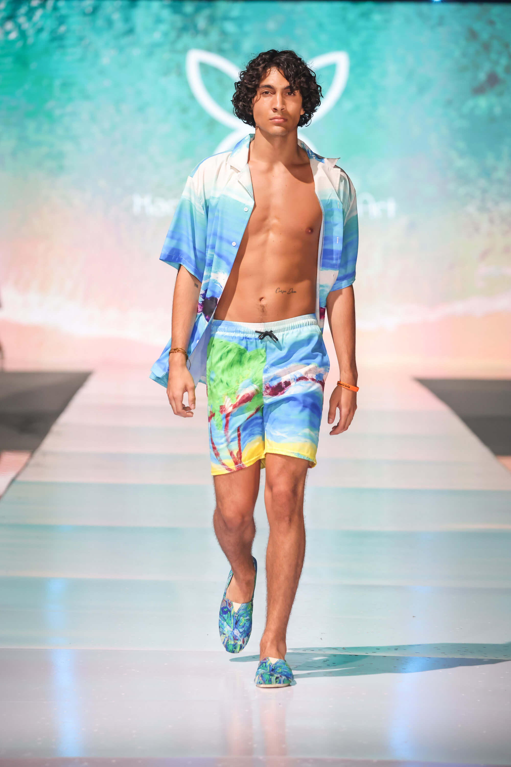 Men’s Hawaiian Shirt With Button Closure Beach Front Collection